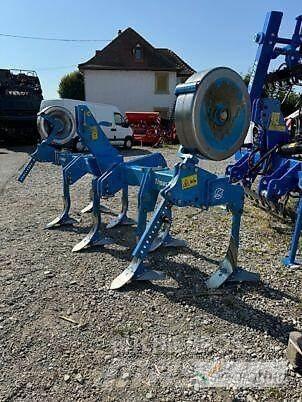 Lemken TOPAS 140 الكاسحات وقلابات التربة ذات المحركات
