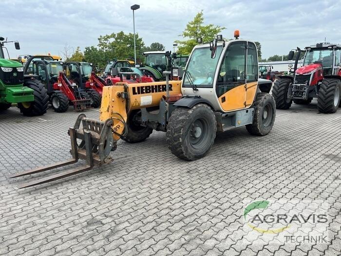 Liebherr TL 445-10 معدات مناولة لأغراض الزراعة