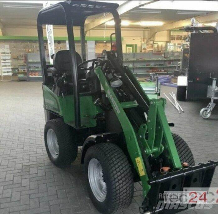 Manitou MLA 1-25 الجرارات