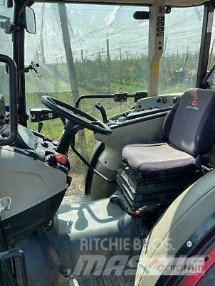 Massey Ferguson 3710 F الجرارات