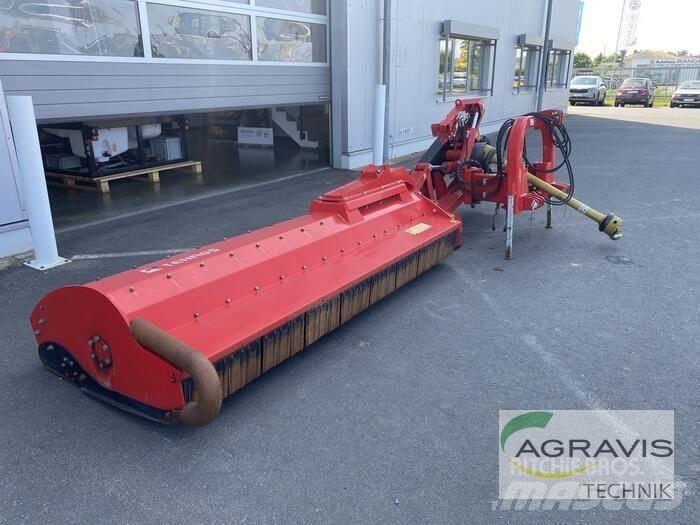 MB Trac PROFI 280 R جزازات وأغطية المراعي