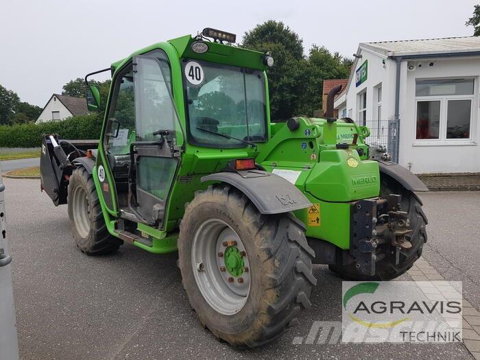 Merlo F28TD معدات مناولة لأغراض الزراعة