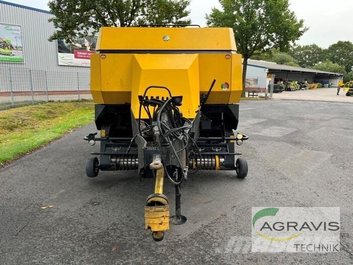 New Holland BB 940 محزمات مربعة