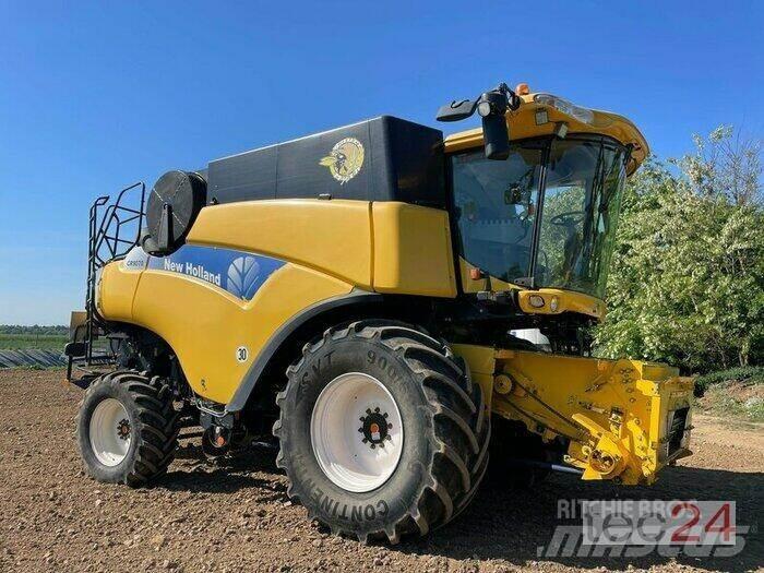 New Holland CR 9070 حصادات