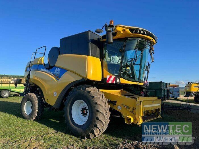 New Holland CX 6.90 حصادات