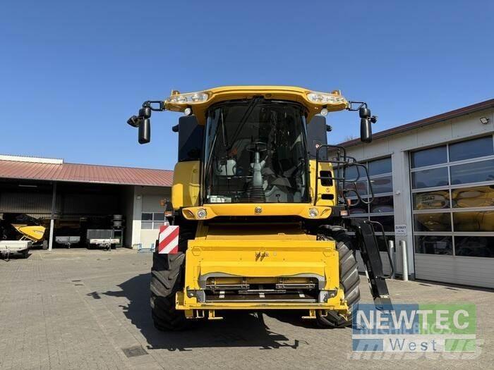 New Holland CX 8060 حصادات