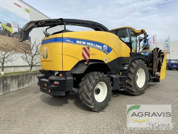 New Holland FR 500 علافات ذاتية الدفع