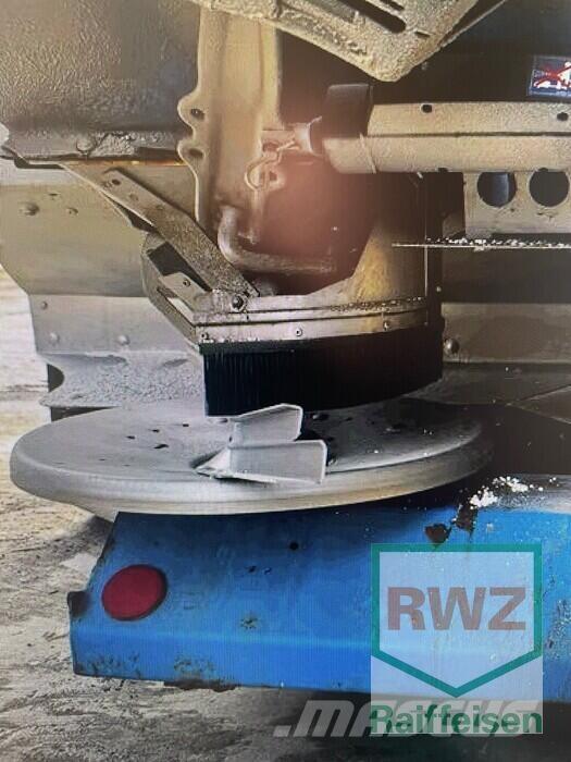 Rabe Düngerstreuer ماكينات وملحقات مواش أخرى