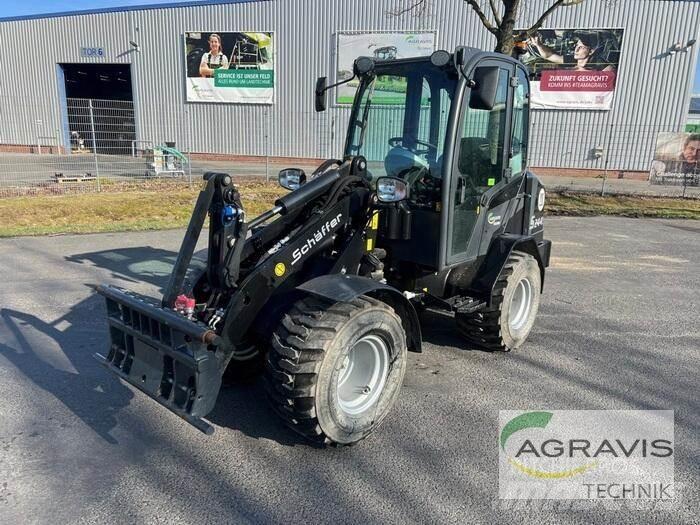 Schäffer 2445 S لوادر بعجل