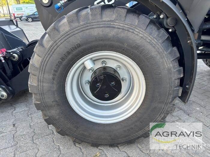 Schäffer 5470 Z لوادر بعجل