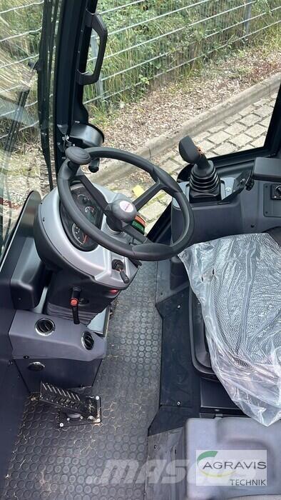 Schäffer 5470 Z لوادر بعجل