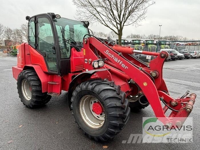 Schäffer 9300 Z معدات مناولة لأغراض الزراعة