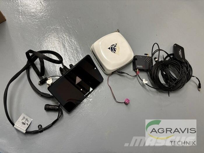 Trimble GFX-750 ماكينات وملحقات مواش أخرى