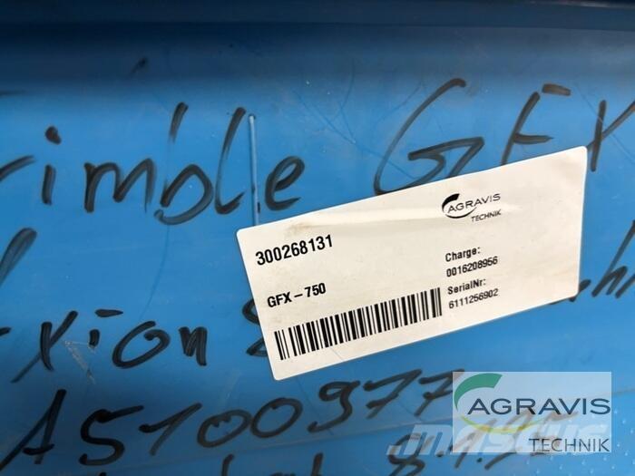 Trimble GFX-750 ماكينات وملحقات مواش أخرى