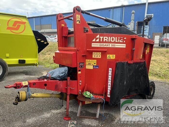Trioliet GIGANT 500 ملقمات خلاط