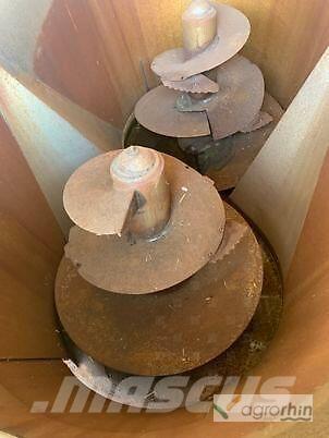 Trioliet SM-14 ماكينات وملحقات تسميد أخرى