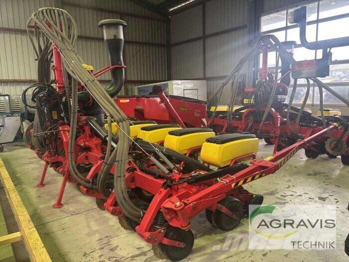 Väderstad TEMPO TPV 8 مثاقيب