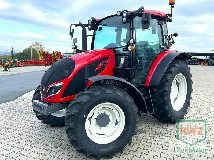 Valtra A75SH الجرارات