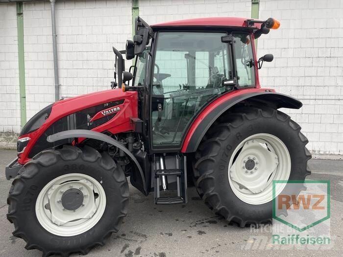 Valtra A75SH الجرارات