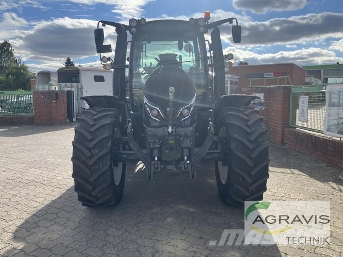 Valtra G 125 EA الجرارات