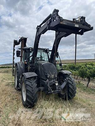 Valtra N134 ACTIVE الجرارات