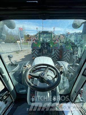 Valtra N134 H5 الجرارات