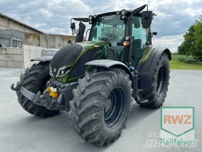Valtra N175A الجرارات