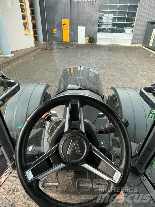 Valtra T 175 ED الجرارات