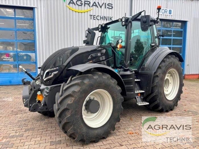 Valtra T 235 D 2A1 الجرارات