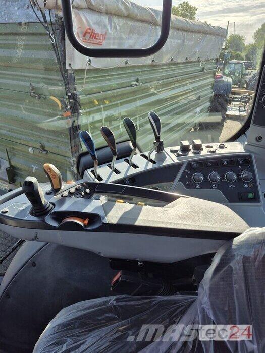 Valtra T 254 A الجرارات