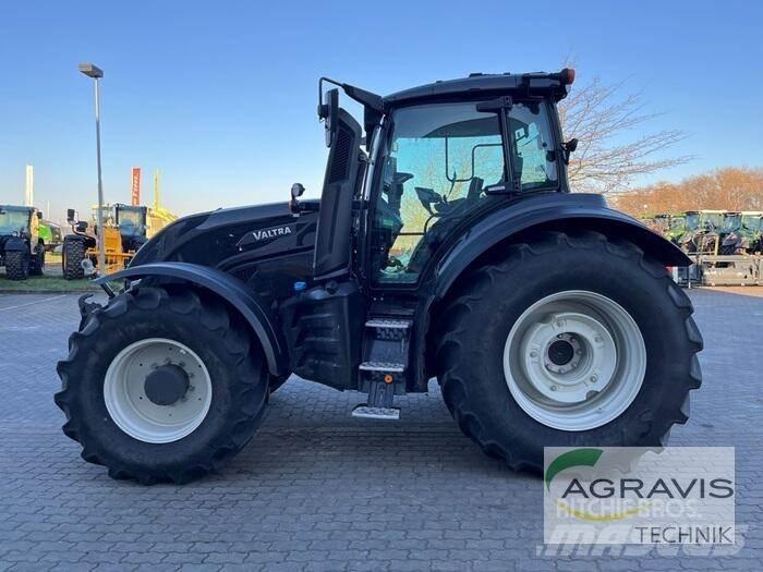 Valtra T 255 V 2A1 الجرارات