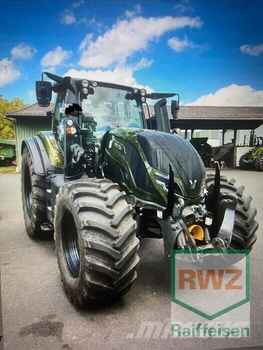 Valtra T175eA الجرارات