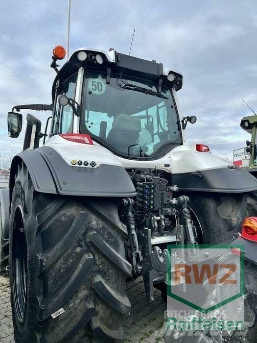 Valtra T215 Direct الجرارات