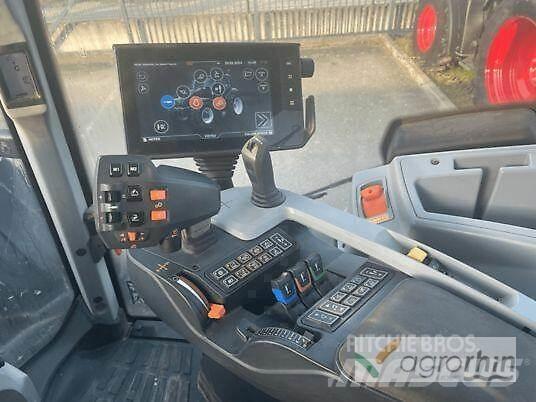 Valtra T254V الجرارات