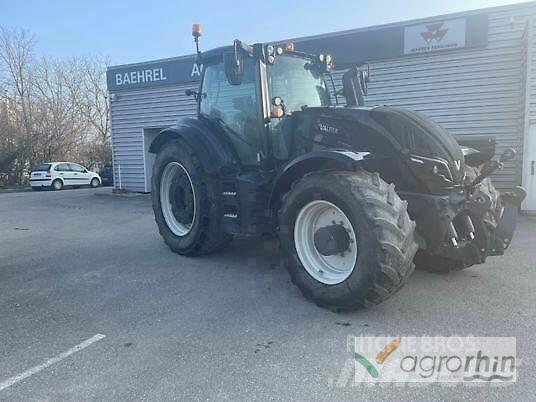 Valtra T254V الجرارات