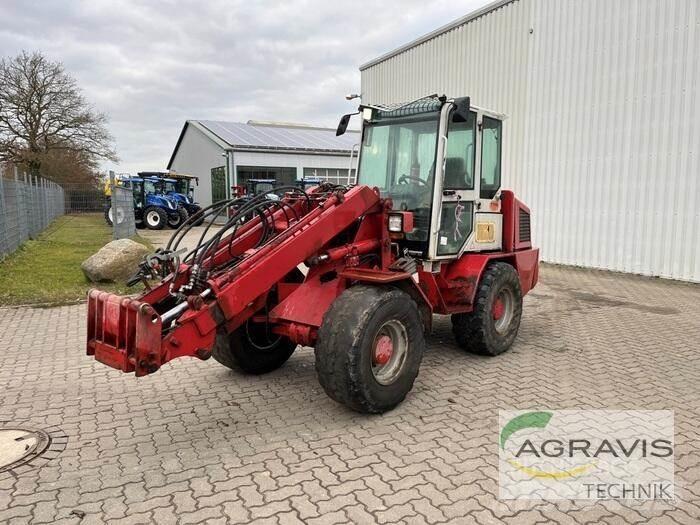 Weidemann 4004 لوادر بعجل