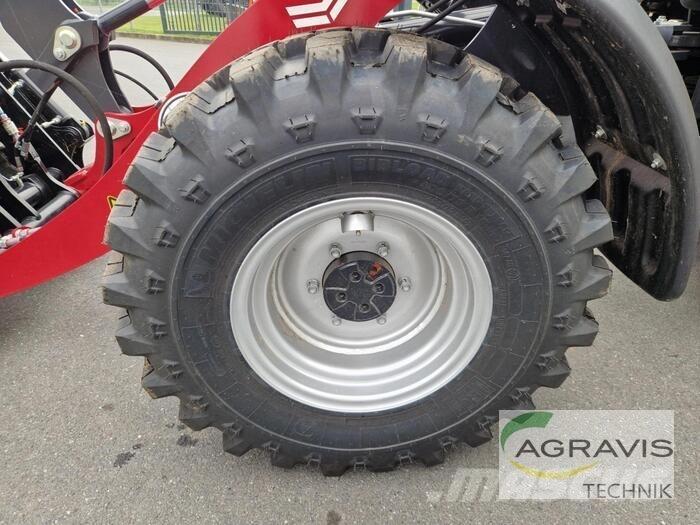 Yanmar V 7 لوادر بعجل