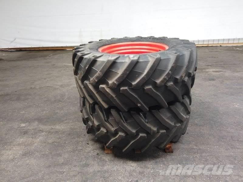 BKT 540 / 65 R30 الإطارات والعجلات والحافات