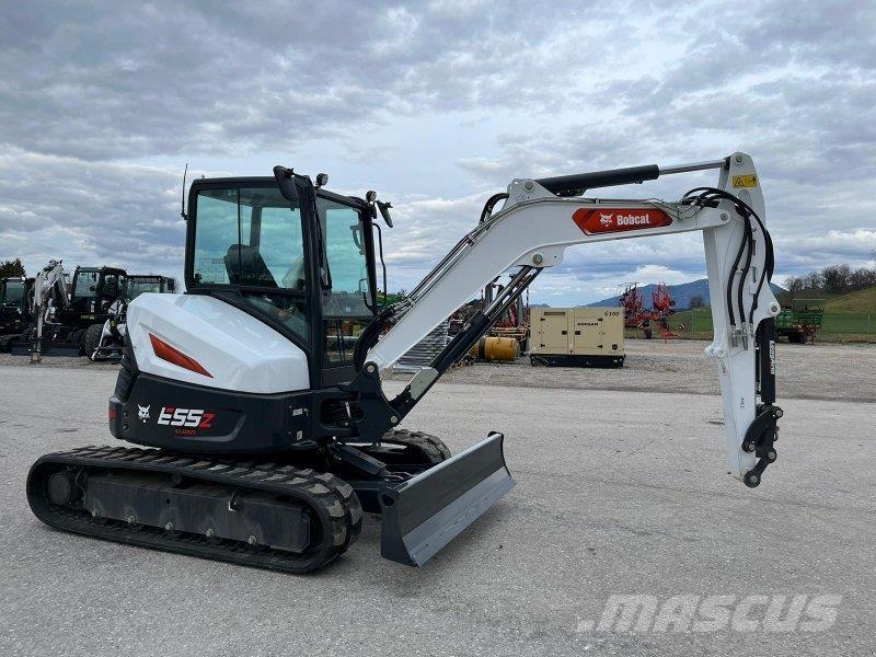 Bobcat E 55 حفارات بعجل