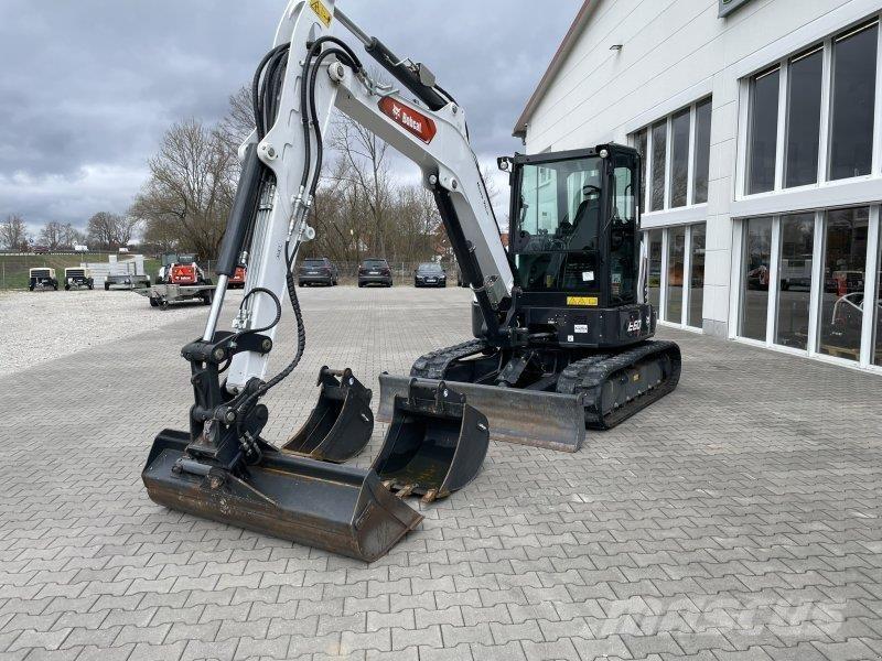 Bobcat E 60 حفارات بعجل