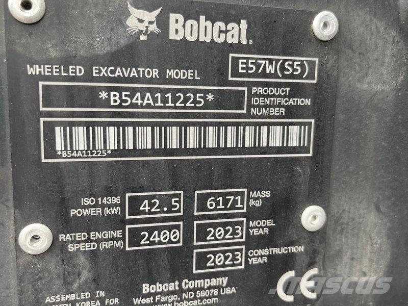 Bobcat E57W حفارات بعجل