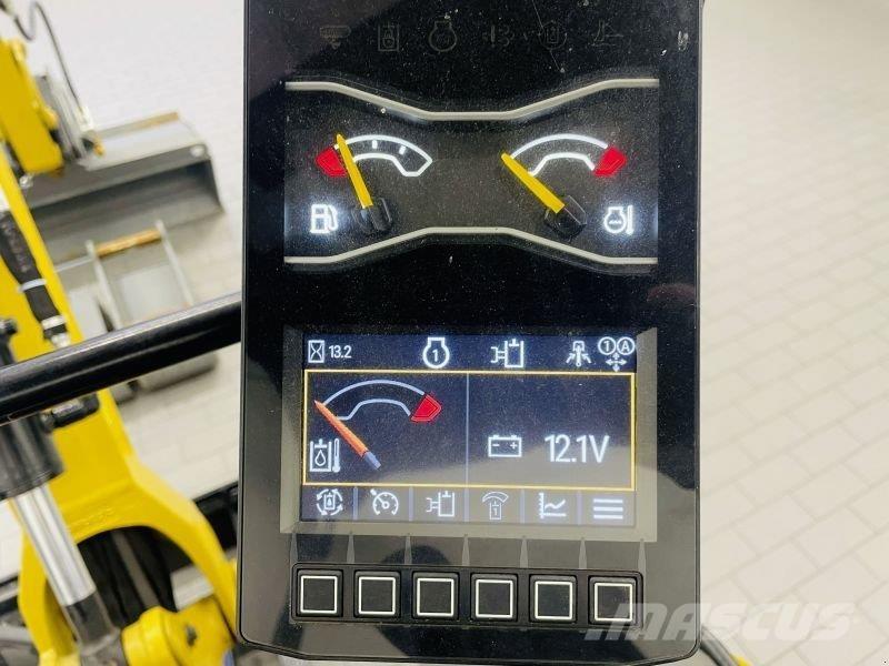 CAT 301.5 -05A حفارات بعجل