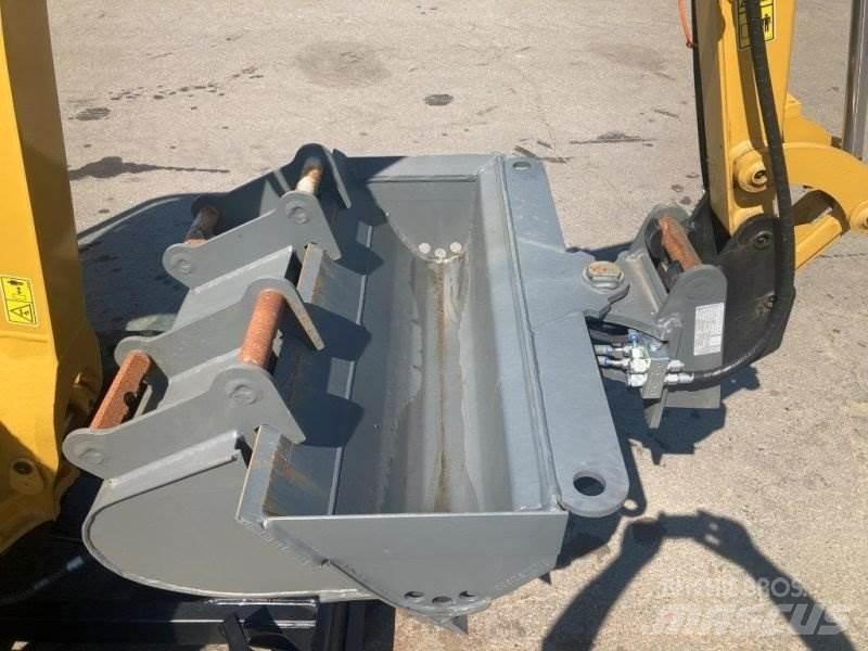 CAT 301.8-05A حفارات صغيرة أقل من 7 طن (حفارات صغيرة)