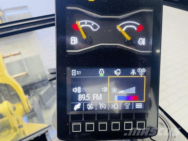 CAT 301.8-05A حفارات بعجل