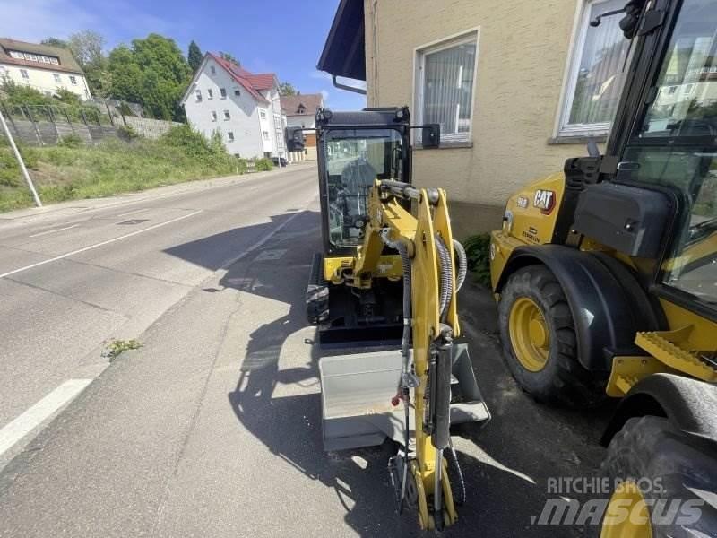 CAT 302CR-05A حفارات صغيرة أقل من 7 طن (حفارات صغيرة)