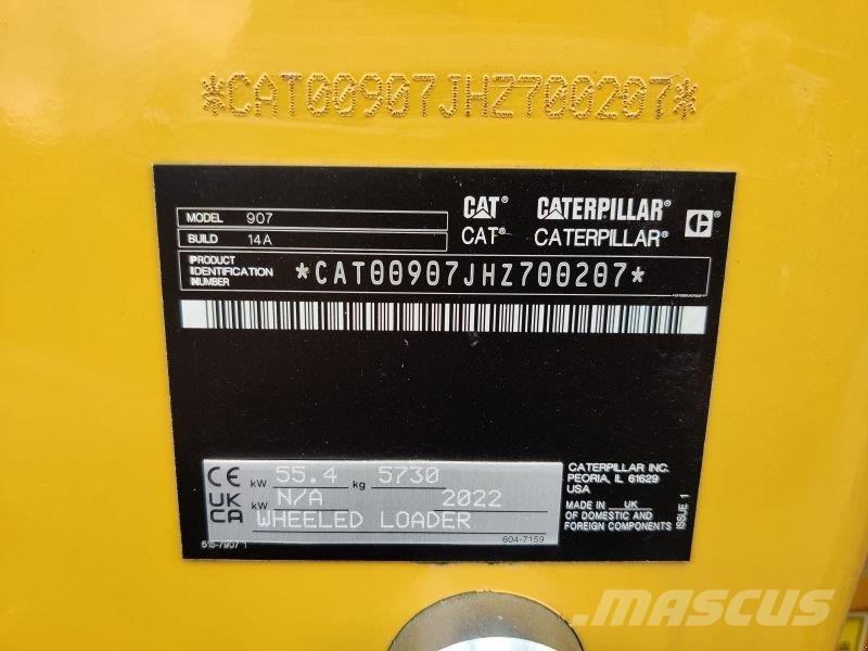 CAT 907 لوادر بعجل