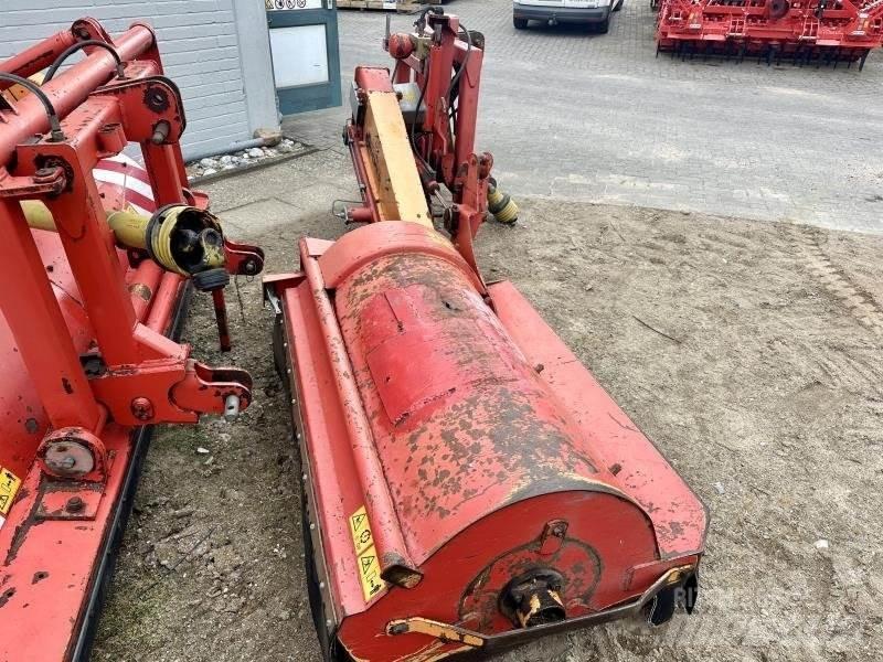Dücker USM 15 خراطات سماد