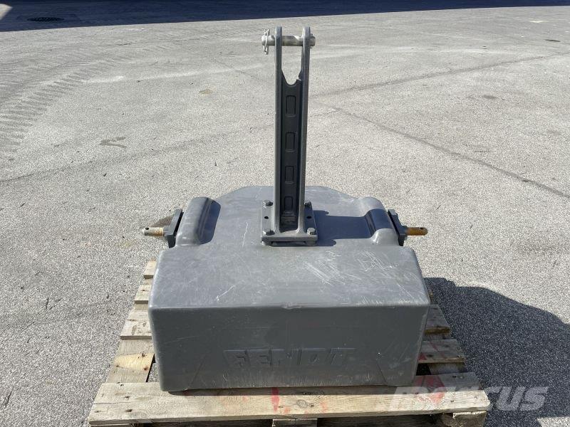Fendt 1250 KG الأوزان الأمامية