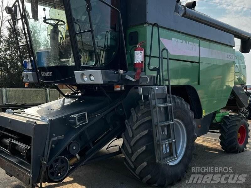Fendt 5225 E حصادات