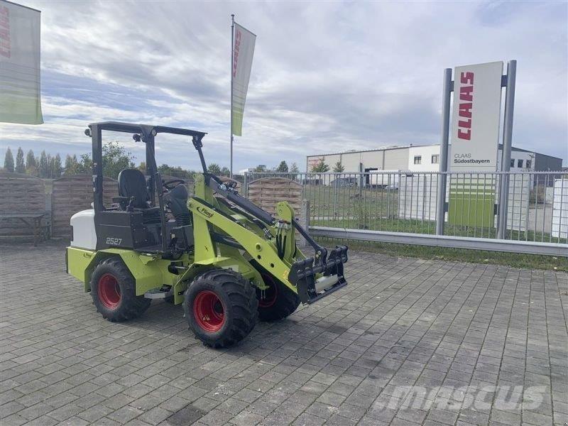 Fliegl 2527 لوادر انزلاقية التوجيه